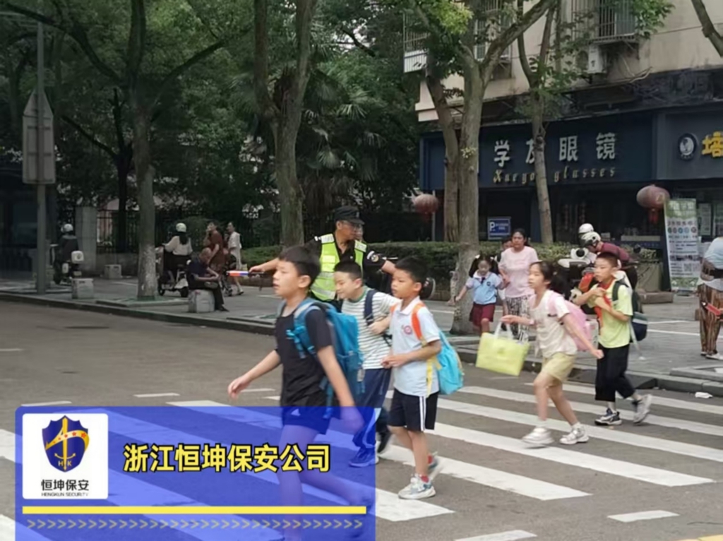 护学路上2.jpg